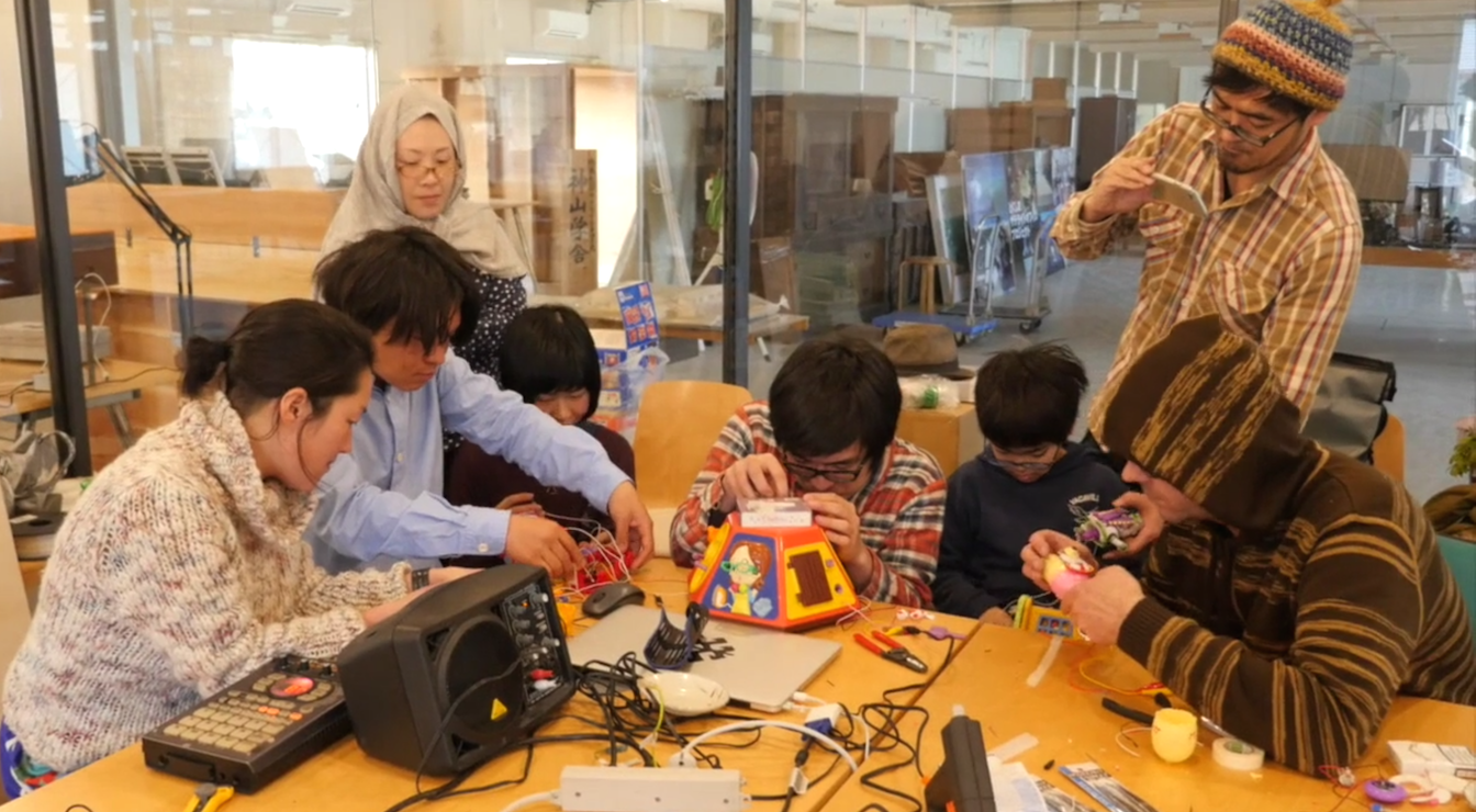 circuit-bending-workshop